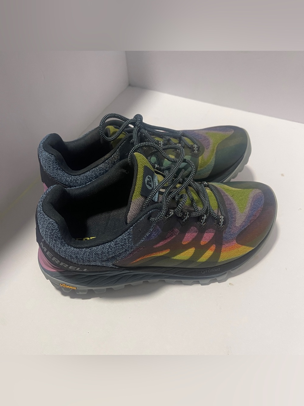 Merrell Women's Gray and Multi-Color Trail Trainer - Picture 5 of 10